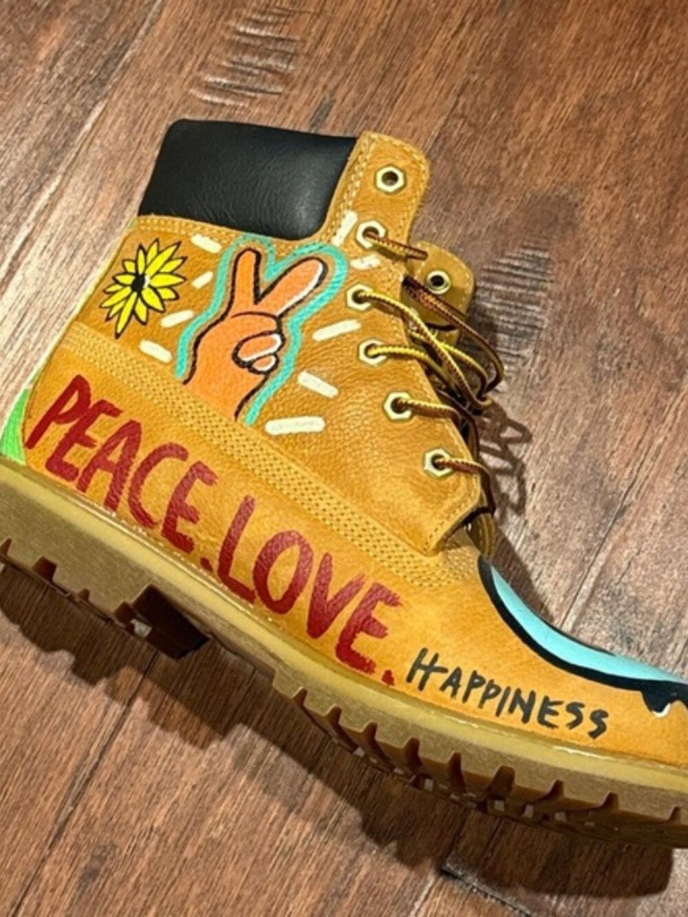TIMBERLAND Colorful Custom Boots with Art Design - Picture 7 of 10